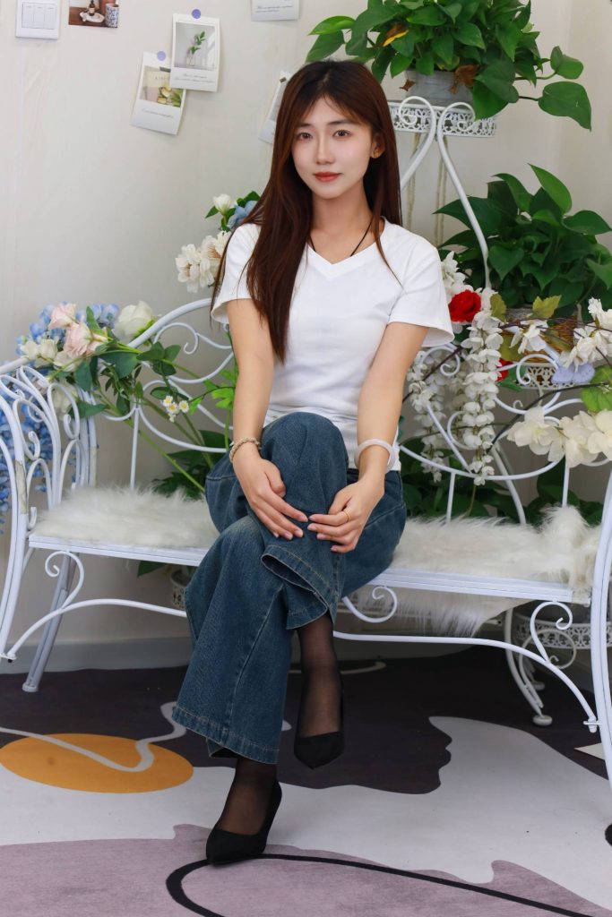 绮梦摄影 NO.255 月月 无印珍藏版 [470P-2V-10.9G]-图屿X