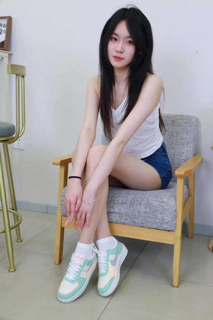 绮梦摄影 NO.270 小艺 无印珍藏版 [439P-2V-10.5G]-图屿X