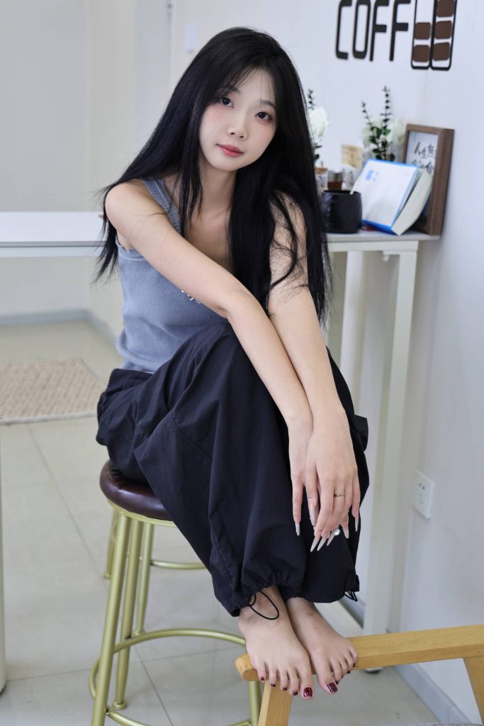 绮梦摄影 NO.335 小彤 无印珍藏版 [455P-2V-12.0G]-图屿X