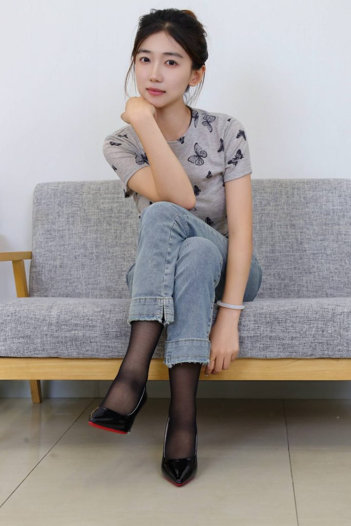 绮梦摄影 NO.338 月月 无印珍藏版 [480P-2V-13.6G]-图屿X