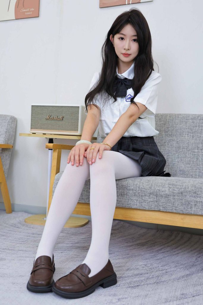 绮梦摄影 NO.390 依依 无印珍藏版 [540P-2V-12.5G]-图屿X