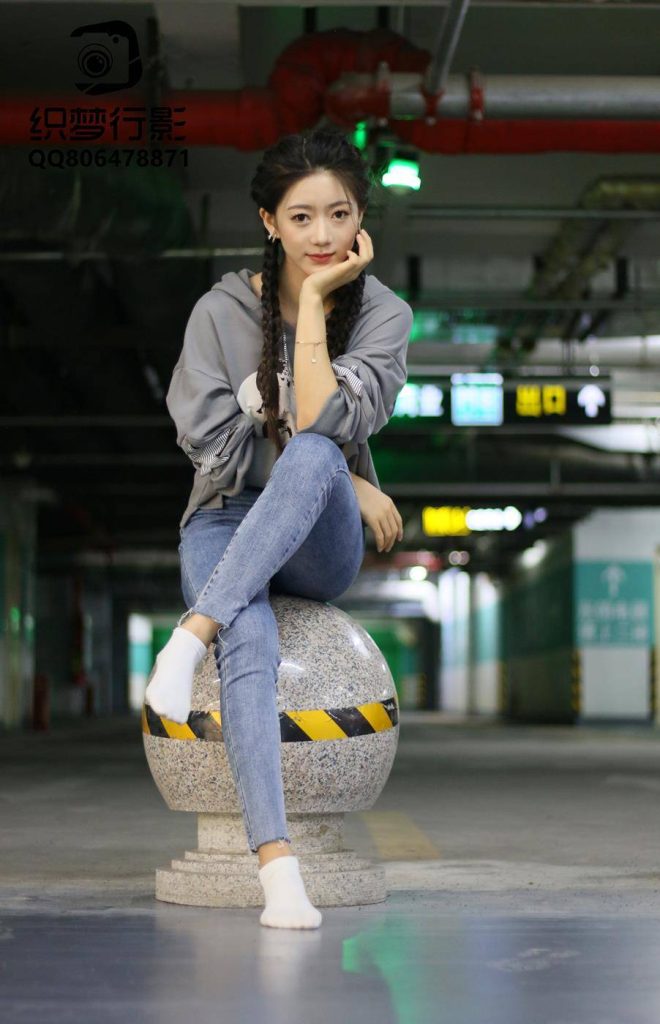 织梦映像 地下车库 光影交错的人生 [255P-5V-10.8GB]-图屿X