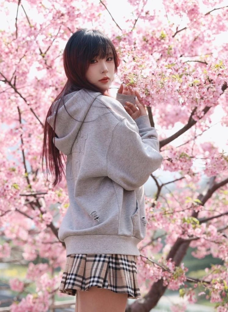 织梦映像 少女与樱-完整版 [298P/1V/5.63G]-图屿X