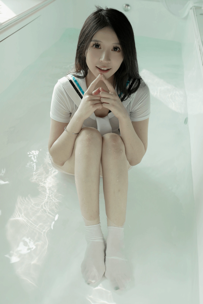 织梦映像 蔚蓝时代-温泉水滑洗凝脂 完整版 [300P/1V/6.28G]-图屿X