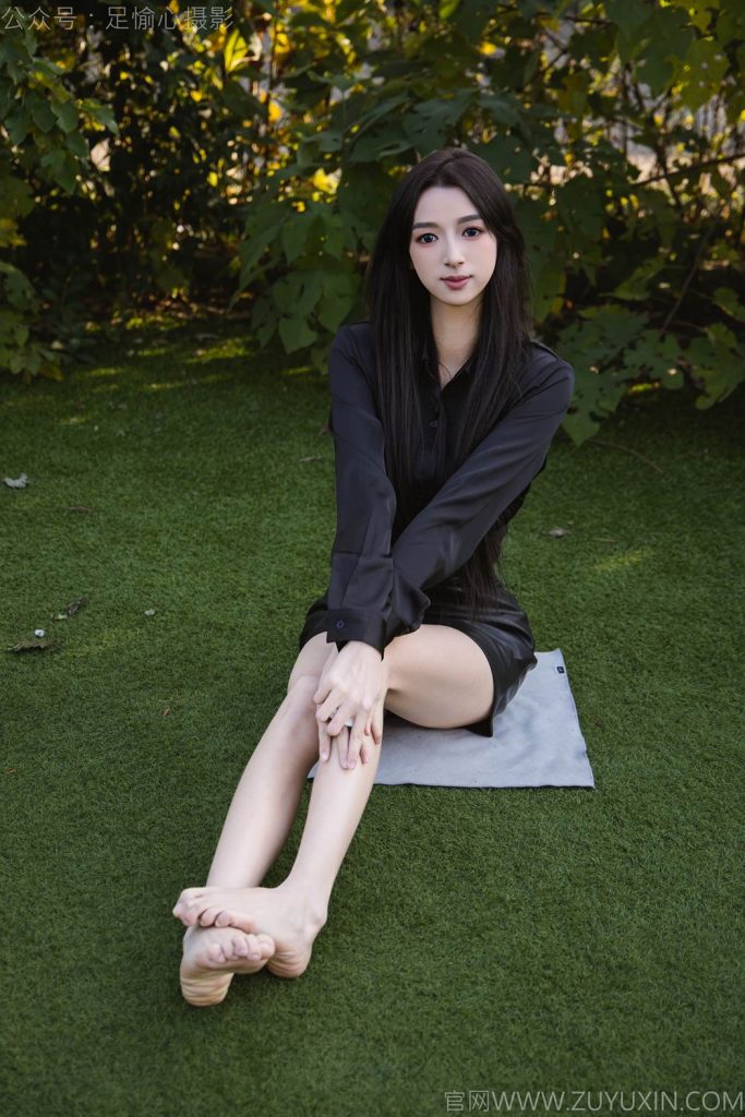 足愉心 NO.020 云悦（皮裙、高跟鞋、裸足） [120P-2V-11.6G]-图屿X