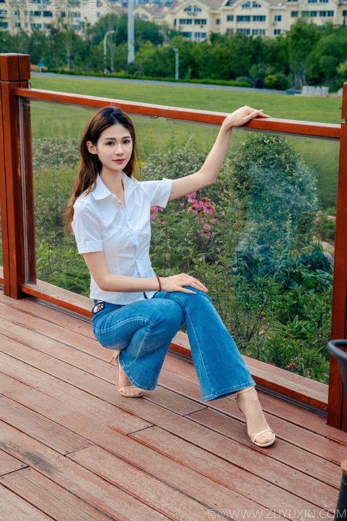 足愉心 NO.048 沐晴（牛仔长裤、肉色丝袜、浅色高跟鞋） [105P-2V-10.6G]-图屿X