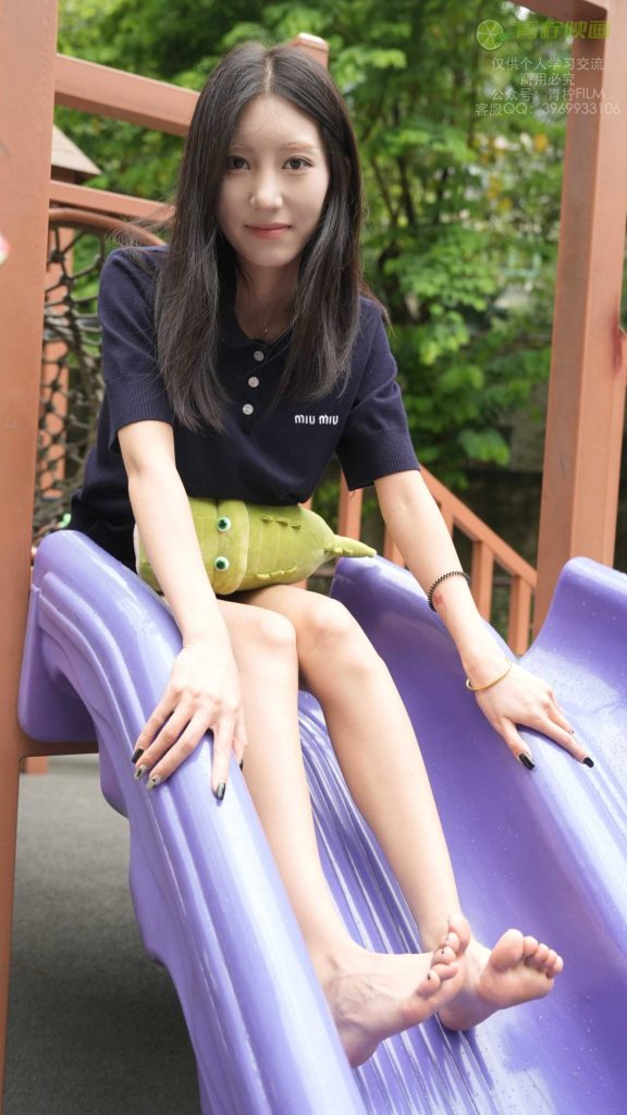 青柠映画 No.017 芥末 滑滑梯素材 [208P-2V-6.9G]-图屿X