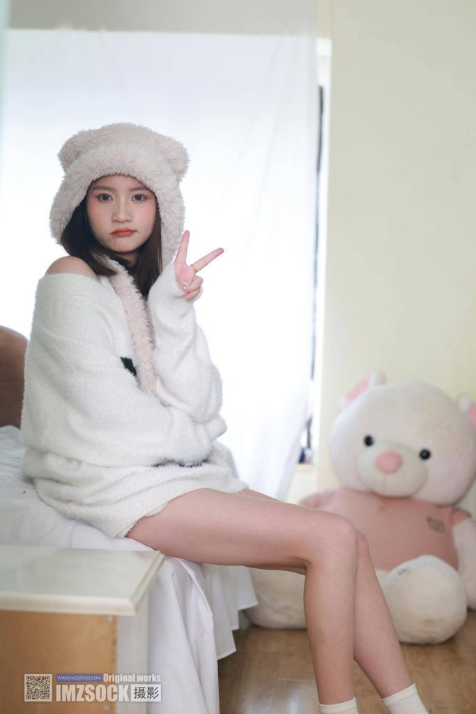 Imzsock 2025-13期 小点心 [146P-1V-3.2GB]-图屿X