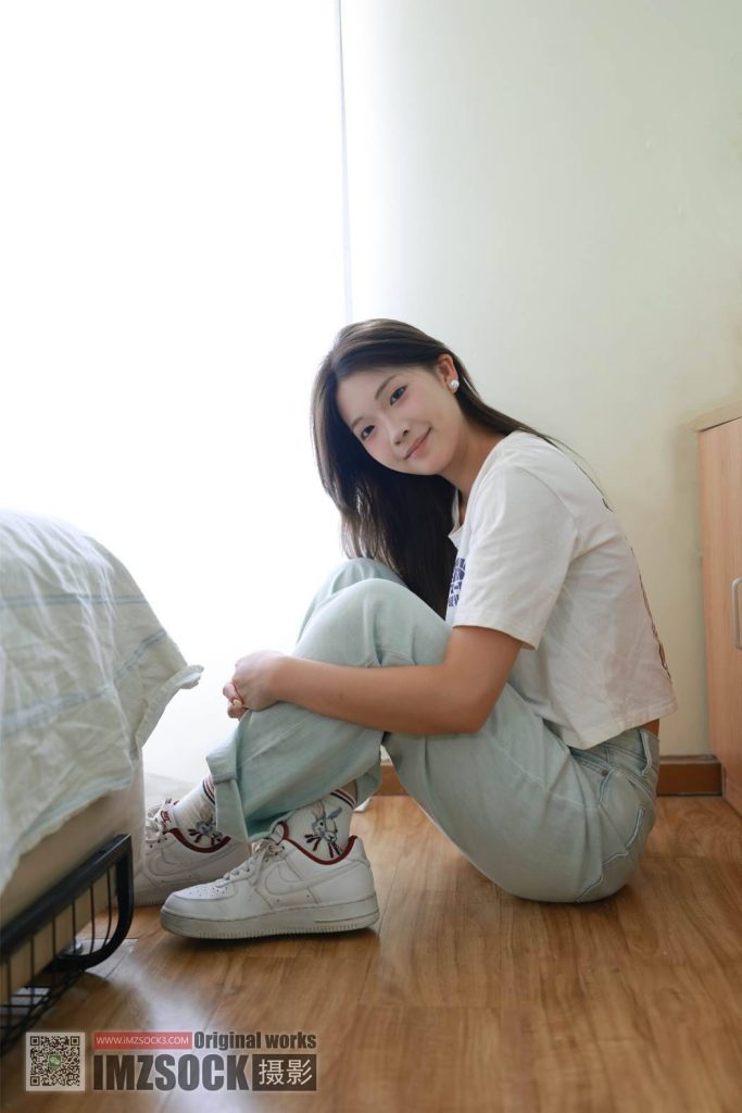 Imzsock 2025-23期 栗子 [111P-1V-2.2GB]-图屿X