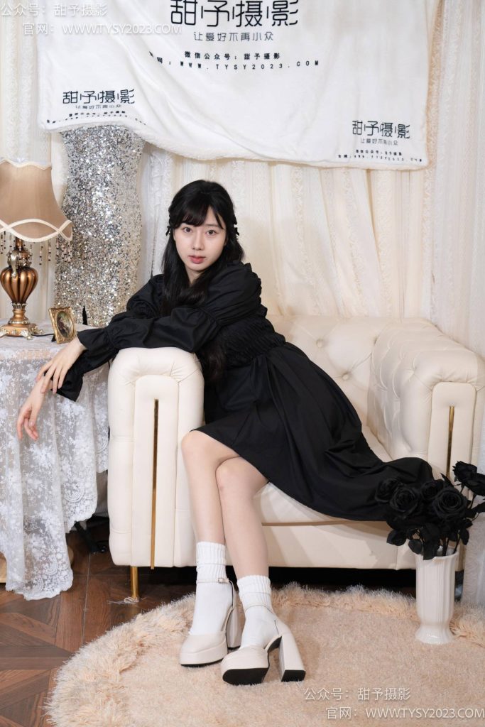 甜予摄影 NO.034 鱼鱼-高跟鞋、白棉袜、肉丝 [129P-2V-9.6GB]-图屿X