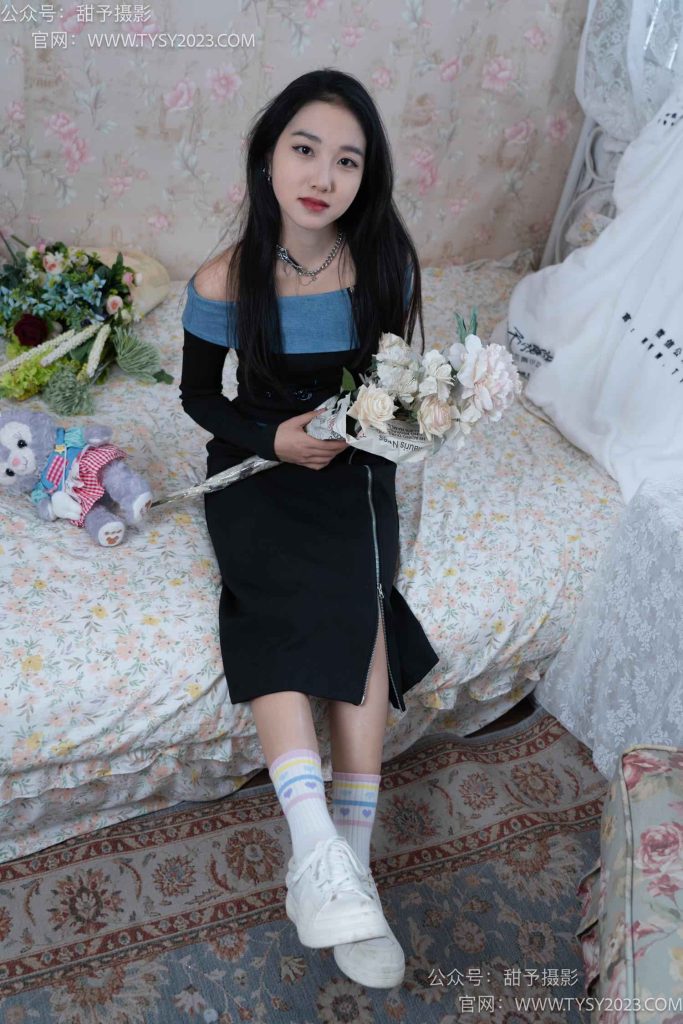 甜予摄影 NO.055 筱筱-板鞋、白棉袜、裸足 [116P-2V-9.7GB]-图屿X