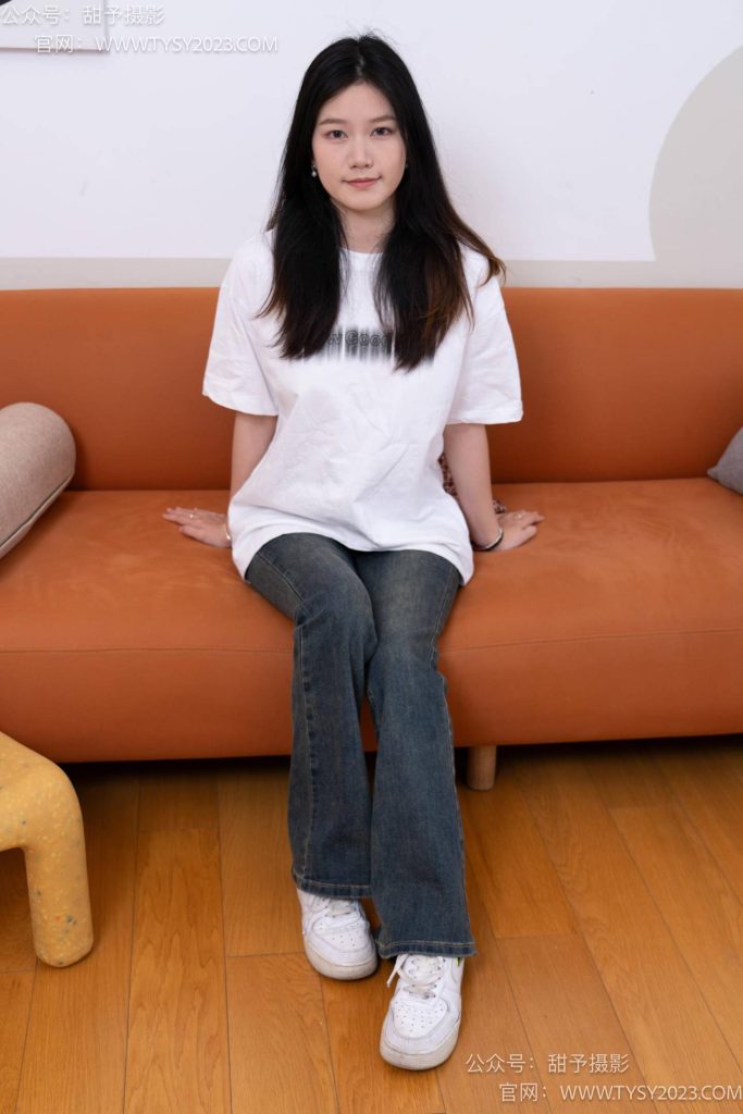 甜予摄影 NO.070 松松-板鞋、白棉袜、裸足 [122P-2V-9.7GB]-图屿X