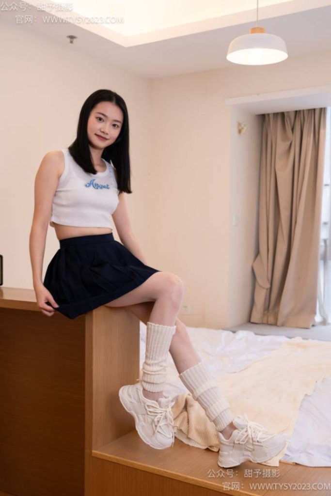 甜予摄影 NO.097 齐齐-运动鞋、薄白丝 [125P-2V-9.8GB]-图屿X