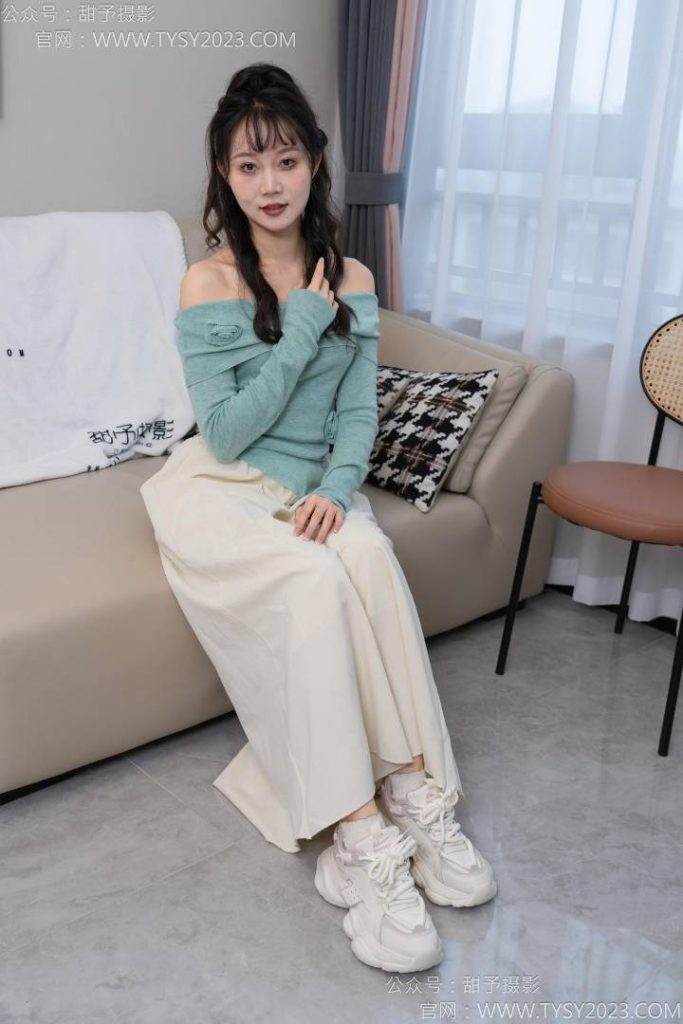 甜予摄影 NO.125 丹丹 运动鞋、白棉袜、裸足 [139P-2V-10.1GB]-图屿X