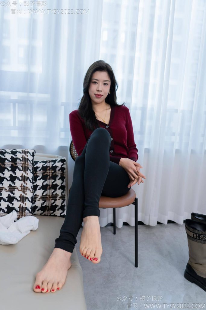 甜予摄影 NO.155 咖啡豆-靴子、脏袜子、裸足 [132P-2V-10.0GB]-图屿X