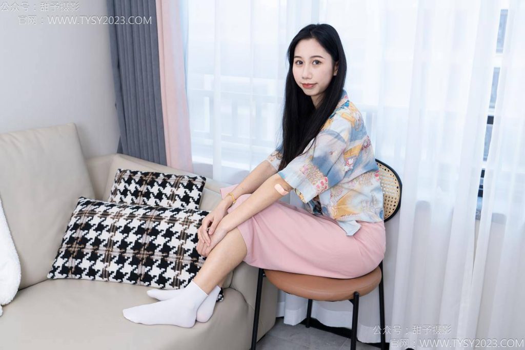 甜予摄影 NO.186 娃娃-帆布鞋、白棉袜、裸足 [129P-2V-10.0GB]-图屿X