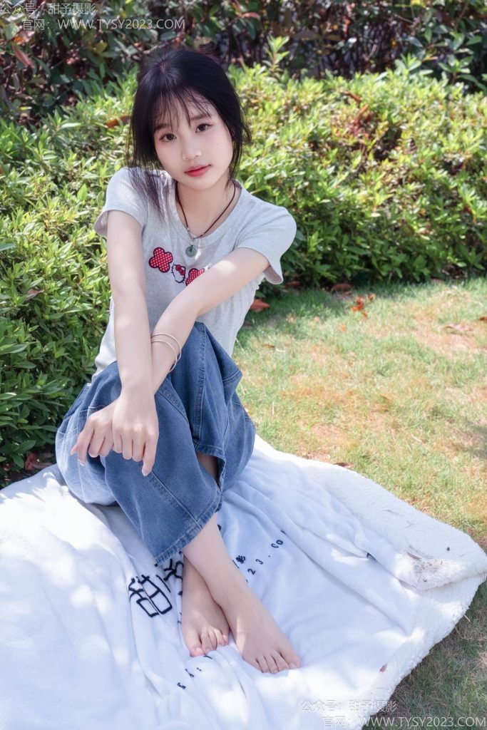 甜予摄影 NO.194 小橙子-板鞋、白棉袜、裸足 [130P-2V-9.4GB]-图屿X