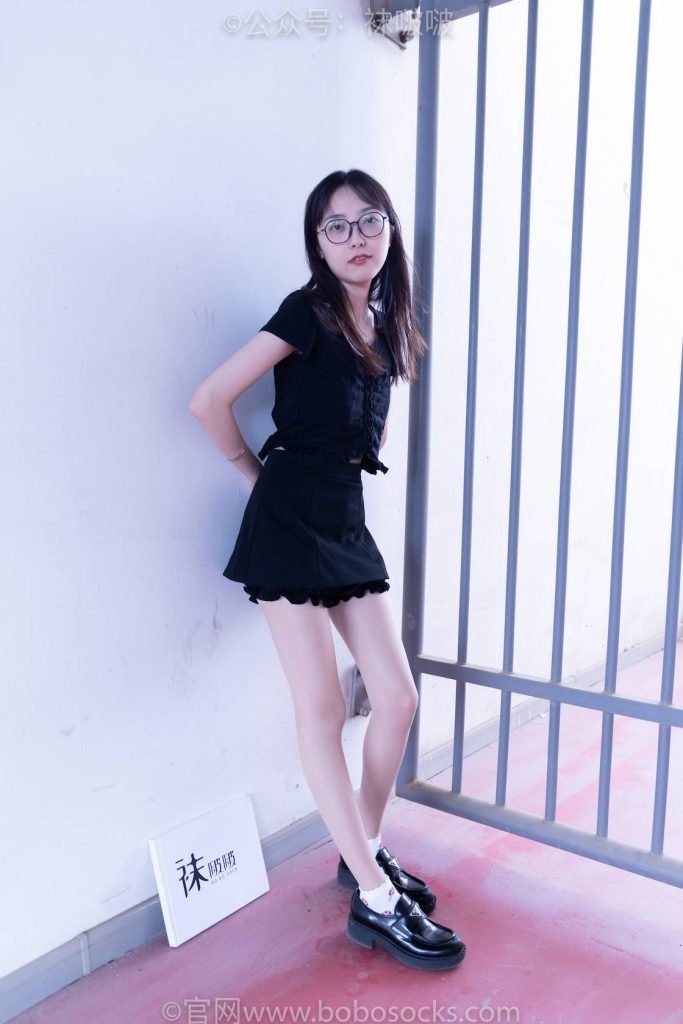 BoBoSocks袜啵啵 NO.030 稚予- 皮鞋、短白棉袜、肉丝 [141P-1V-3.0GB]-图屿X