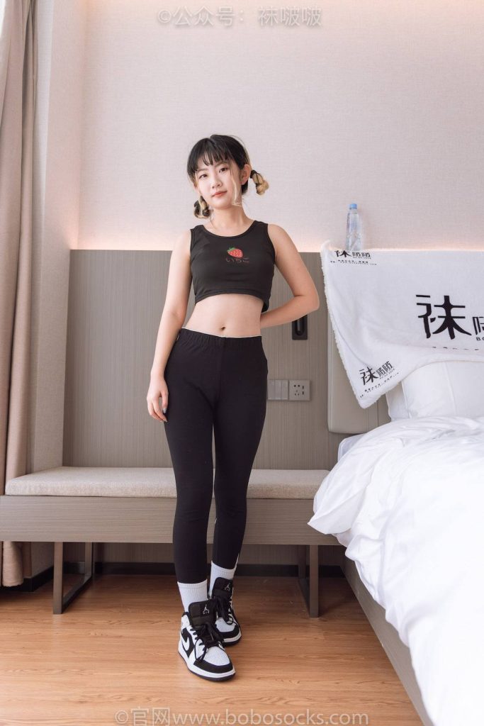 BoBoSocks袜啵啵 NO.059 砂糖-AJ板鞋、白棉袜、裸足 [142P-1V-6.7GB]-图屿X