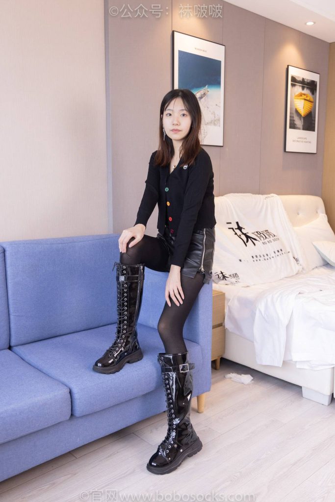 BoBoSocks袜啵啵 NO.072 小甜豆-两双长靴、厚黑丝、厚肉丝 [144P-1V-6.6GB]-图屿X