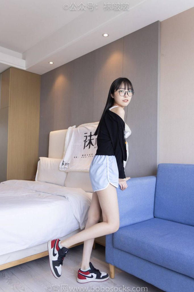 BoBoSocks袜啵啵 NO.081 稚予- AJ、浅黄色短棉袜、裸足 [145P-1V-5.9GB]-图屿X