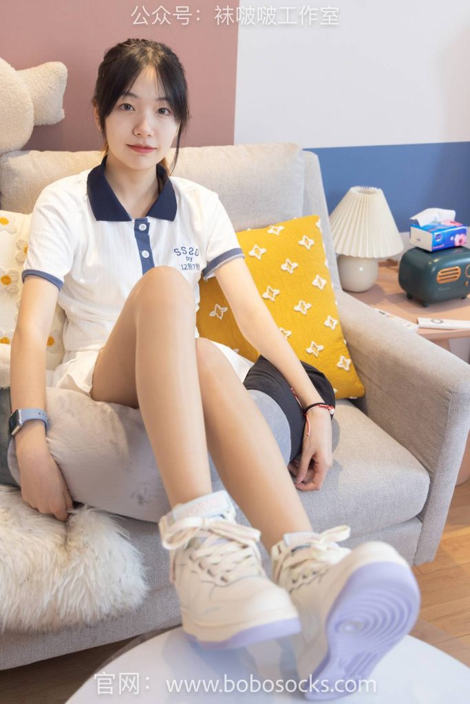 BoBoSocks袜啵啵 NO.096 小甜豆-板鞋、白棉袜、油亮肉丝 [145P-1V-5.3GB]-图屿X