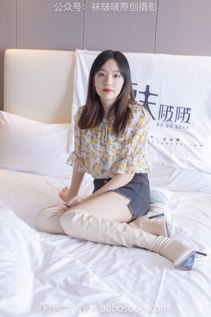 BoBoSocks袜啵啵 NO.136 小甜豆-高跟长靴、白棉袜、裸足 [200P-1V-7.3GB]-图屿X