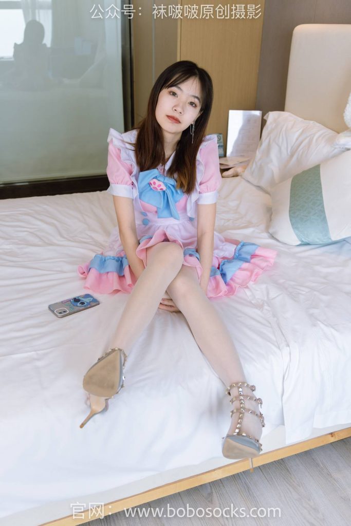 BoBoSocks袜啵啵 NO.154 小甜豆-两双高跟鞋、珠光白丝、女仆装 [200P-1V-7.1GB]-图屿X