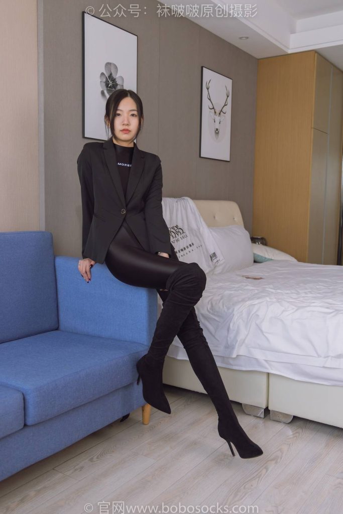 BoBoSocks袜啵啵 NO.188 小甜豆-连体泳衣、短肉丝（脚尖加固）、裸足 [147P-1V-5.8GB]-图屿X