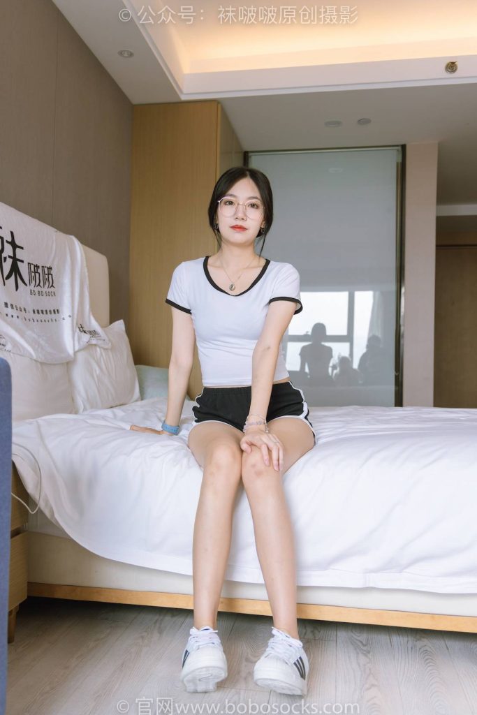 BoBoSocks袜啵啵 NO.189 小甜豆-贝壳头板鞋、白棉袜、裸足 [169P-1V-6.9GB]-图屿X