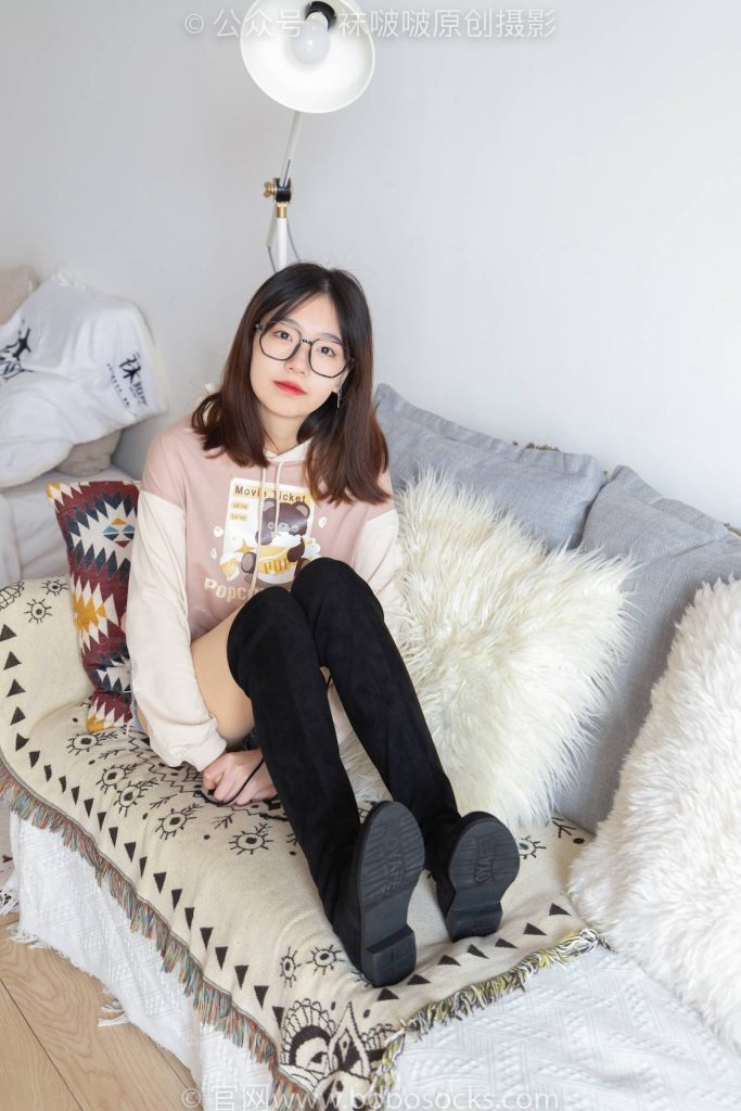 BoBoSocks袜啵啵 NO.218 小甜豆-长靴、厚肉丝 [140P-1V-5.0GB]-图屿X