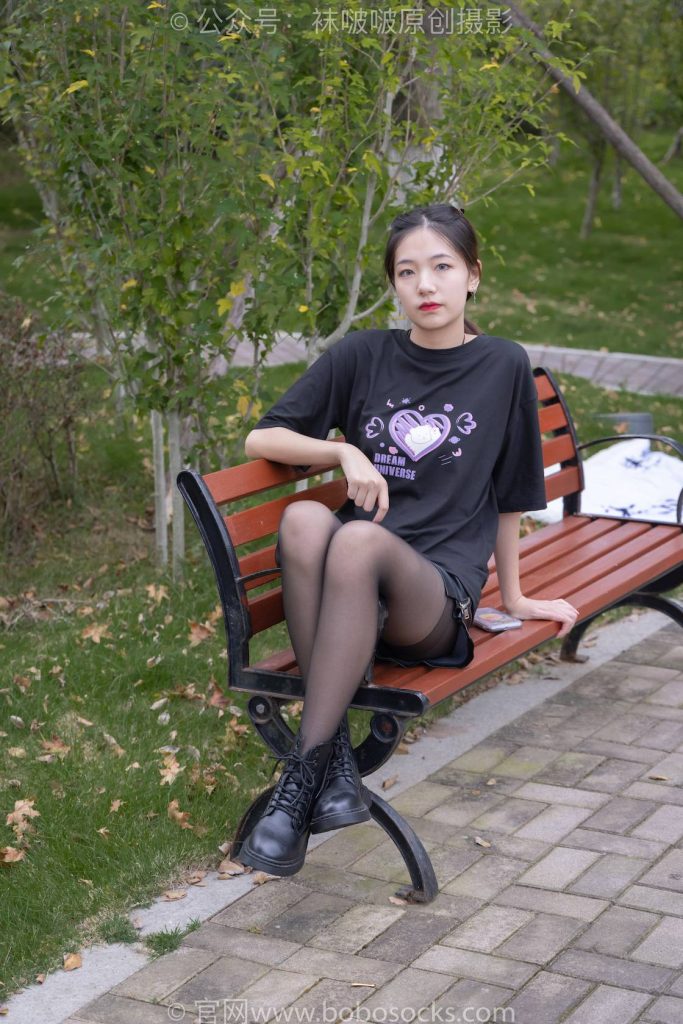 BoBoSocks袜啵啵 NO.221 小甜豆-马丁靴、黑丝 [133P-1V-5.5GB]-图屿X