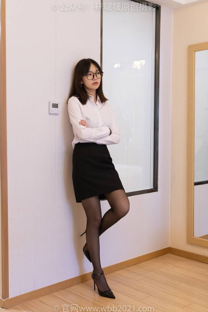 BoBoSocks袜啵啵 NO.244 小甜豆-高跟鞋、黑丝、ol制服 [135P-1V-6.1GB]-图屿X