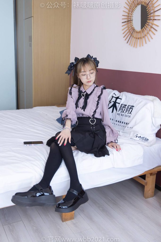 BoBoSocks袜啵啵 NO.247 稚予-皮鞋、黑丝大腿袜、地雷系女友 [160P-1V-6.0GB]-图屿X