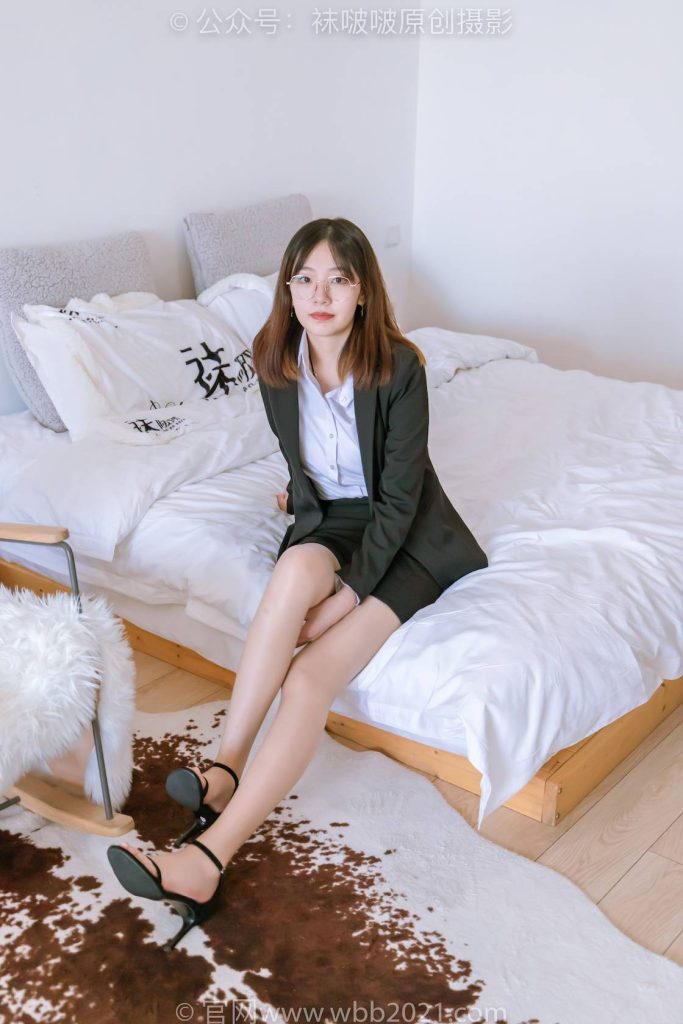 BoBoSocks袜啵啵 NO.267 小甜豆-高跟鞋、油亮肉丝、ol制服 [130P-1V-4.6GB]-图屿X