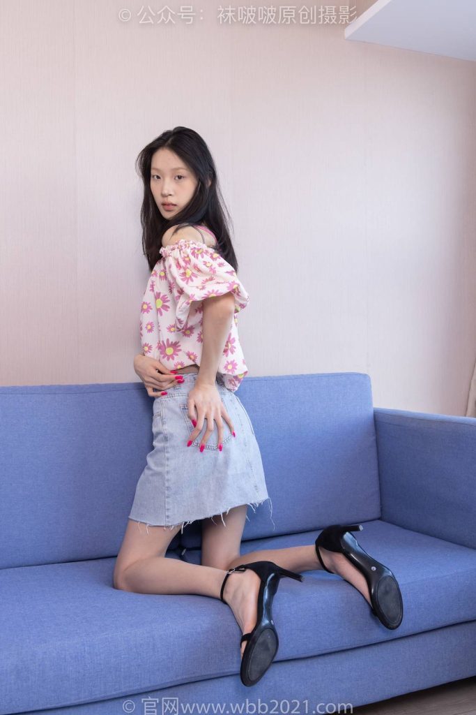 BoBoSocks袜啵啵 NO.369 雪糕-高跟鞋、凉鞋、肉丝、裸足、超近景 [155P-1V-7.6GB]-图屿X