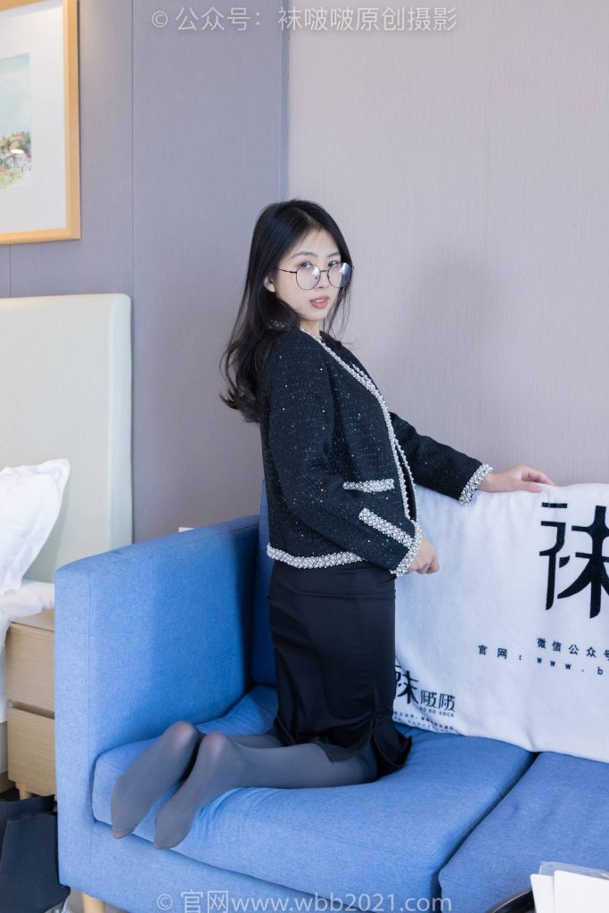 BoBoSocks袜啵啵 NO.378 奶油-短靴、运动鞋、厚黑丝灰丝、挠脚剧情 [190P-1V-8.4GB]-图屿X