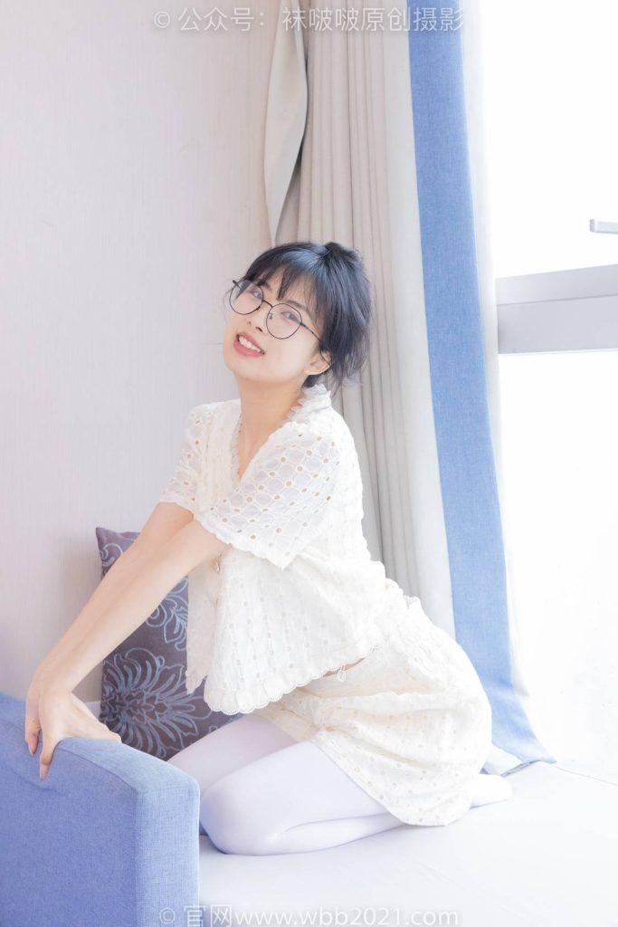 BoBoSocks袜啵啵 NO.421 奶油-皮鞋、厚白丝、瑜伽动作挠脚剧情 [140P-1V-6.0GB]-图屿X