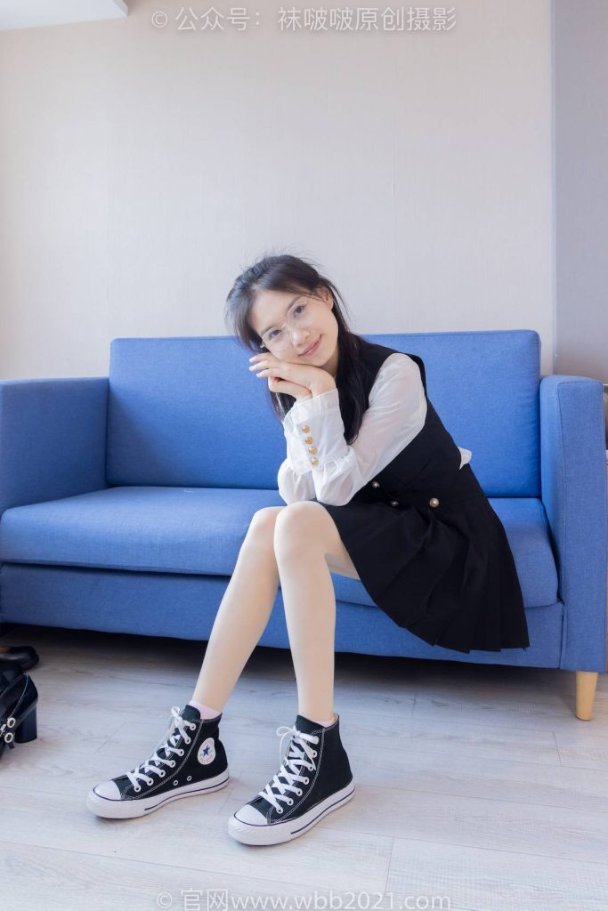 BoBoSocks袜啵啵 NO.431 芝士-高跟鞋、板鞋、黑棉袜、油亮肉丝 [140P-1V-6.6GB]-图屿X