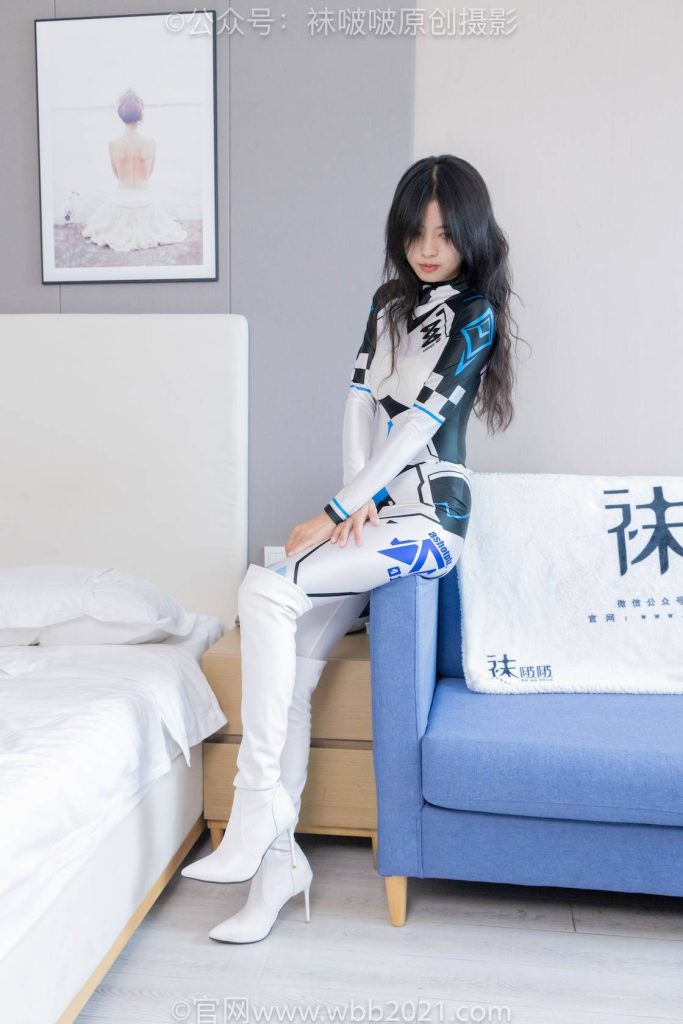 BoBoSocks袜啵啵 NO.434 奶油-cos服、两双靴子、薄肉丝、薄黑丝 [155P-1V-7.6GB]-图屿X