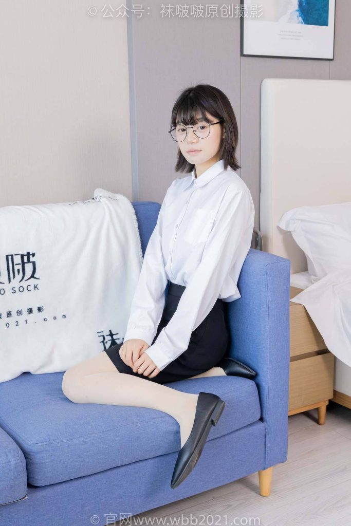 BoBoSocks袜啵啵 NO.436 糯米-OL制服、两双平底鞋、薄黑丝、厚肉丝 [150P-1V-6.5GB]-图屿X