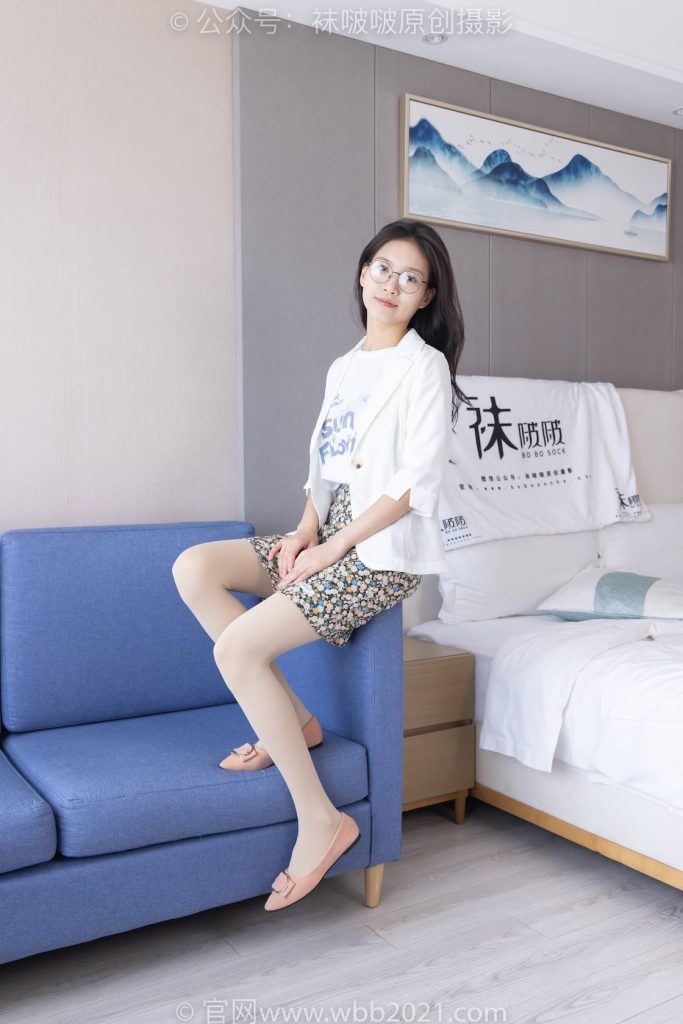 BoBoSocks袜啵啵 NO.439 芝士-平底鞋、厚肉丝（花絮版） [150P-1V-5.7GB]-图屿X