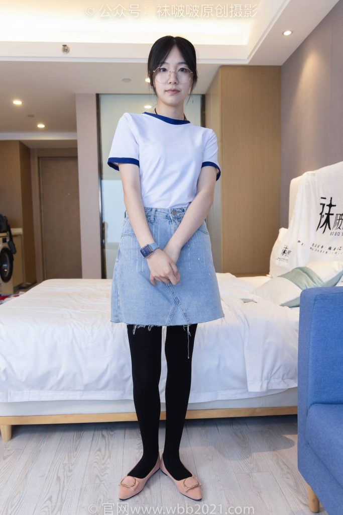 BoBoSocks袜啵啵 NO.447 小甜豆 平底鞋、厚黑丝、踩巧克力蛋糕剧情 [140P-1V-7.2GB]-图屿X