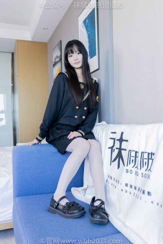 BoBoSocks袜啵啵 NO.450 甜甜圈 皮鞋、白丝、裸足、印泥踩脚印剧情 [142P-1V-7.6GB]-图屿X