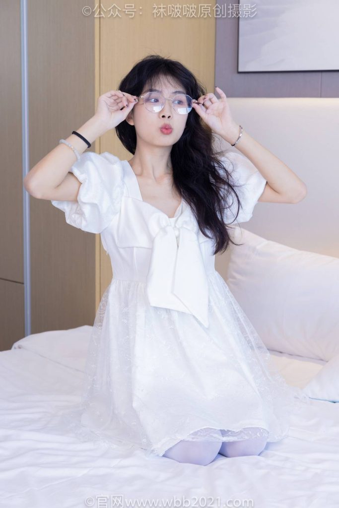 BoBoSocks袜啵啵 NO.452 奶油 平底鞋帆布鞋、白棉袜、厚白丝、肉丝 [228P-1V-9.9GB]-图屿X