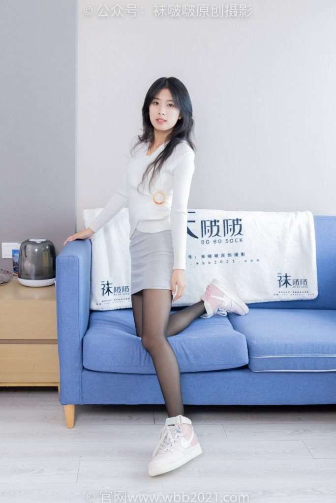 BoBoSocks袜啵啵 NO.462 奶油 板鞋、厚肉丝、黑丝（花絮版） [145P-1V-6.6GB]-图屿X