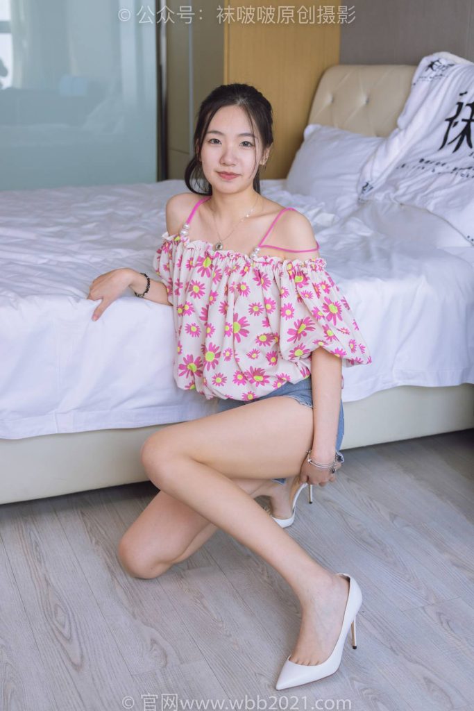 BoBoSocks袜啵啵 NO.492 小甜豆 高跟鞋、薄肉丝、裸足 [180P-1V-7.2GB]-图屿X