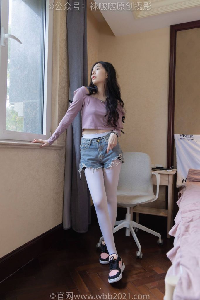 BoBoSocks袜啵啵 NO.504 小甜豆-板鞋、厚白丝（花絮版） [142P-1V-7.1GB]-图屿X