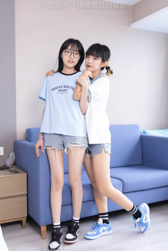 BoBoSocks袜啵啵 NO.520 稚予&砂糖 板鞋、黑棉袜、白棉袜、裸足 [160P-1V-5.7GB]-图屿X