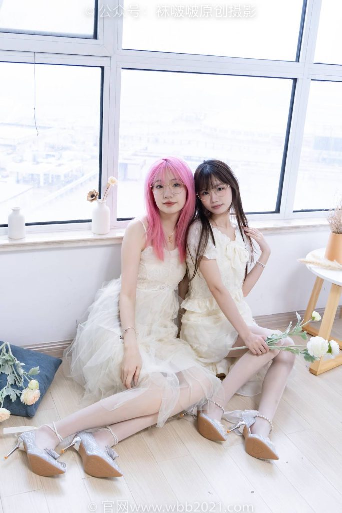 BoBoSocks袜啵啵 NO.563 小甜豆甜甜圈 高跟鞋、油亮白丝、裸足 [215P-1V-8.4GB]-图屿X